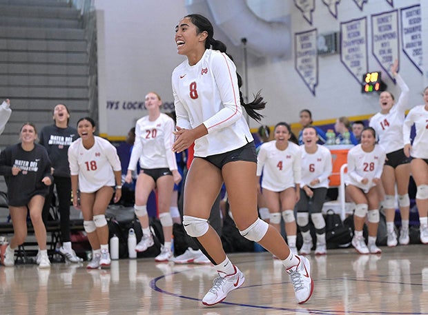 Mater Dei's Westley Matavao will be among a handful of MaxPreps All-Americans to play in a pre-Durango Fall Classic event on Sept. 18 at Bishop Gorman High School. The Monarchs will play the host Gaels while Marymount will play South Dakota state champion Harrisburg on the night before one of the season's premiere tournaments begins in Las Vegas. (FILE PHOTO: Jann Hendry)