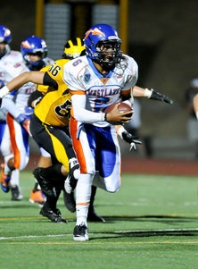 Westlake quarterback Justin Moore
has his team atop all the Southern
California rankings.