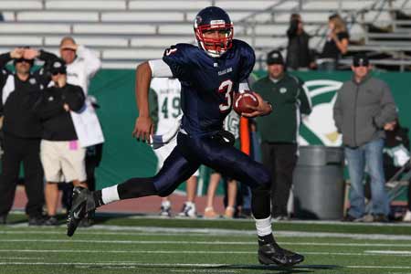 Pleasant Grove's Cody Demps breaks off a 45-yard touchdown run.