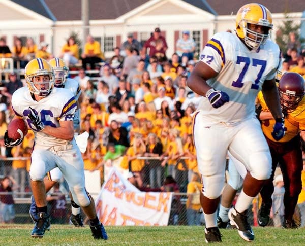 Seantrel Henderson (77) helped lead Cretin-Derham Hall to a Class 5A title.