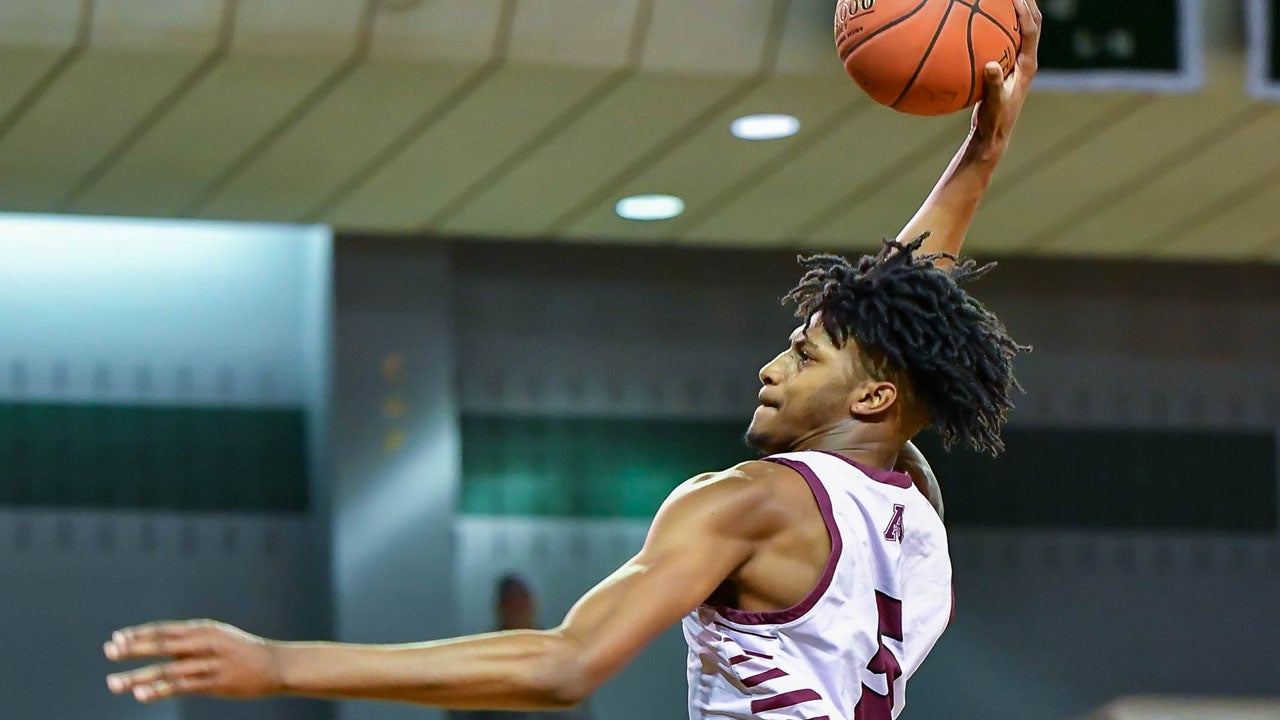 Daimion Collins named 2020-21 MaxPreps Texas High School Basketball Player of the Year
