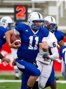 Bingham quarterback Stefan Cantwell