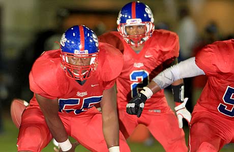 Serra rebounded from its loss to Narbonne two weeks ago and still holds a slim lead over Edison.