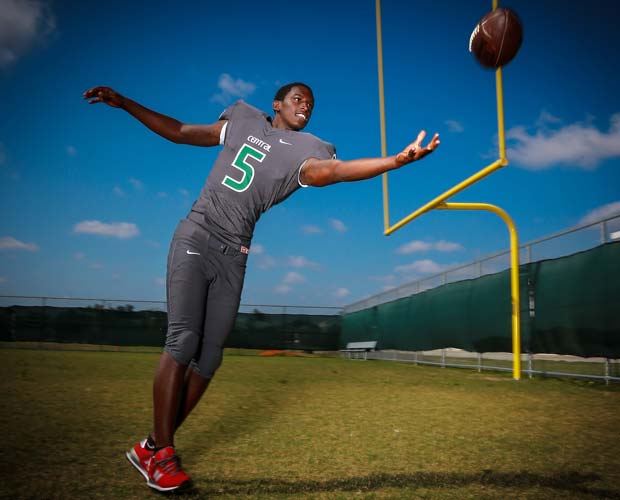 Receiver Da'Vante Phillips is the No. 20-ranked recruit in the Class of 2015 according to 247Sports.
