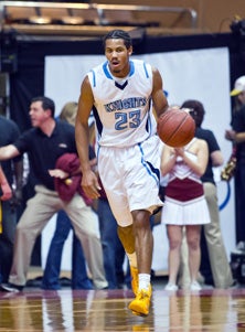 Bullard's Aaric Armstead.