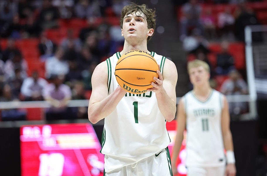 Gavin Lowe was also the MaxPreps Utah Player of the Year in 2024-25 after putting up 21.5 points, 5.6 assists and 4.8 rebounds per game and leading Olympus to a state title. (PHOTO: Terry Cullop)