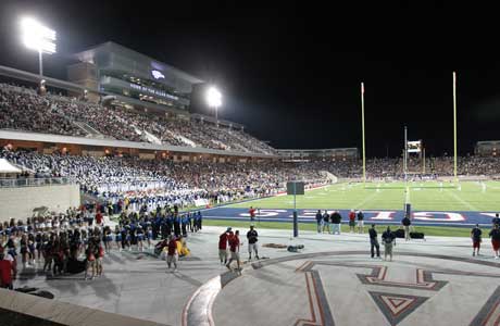 Allen came out with the victory in the debut of its new stadium.