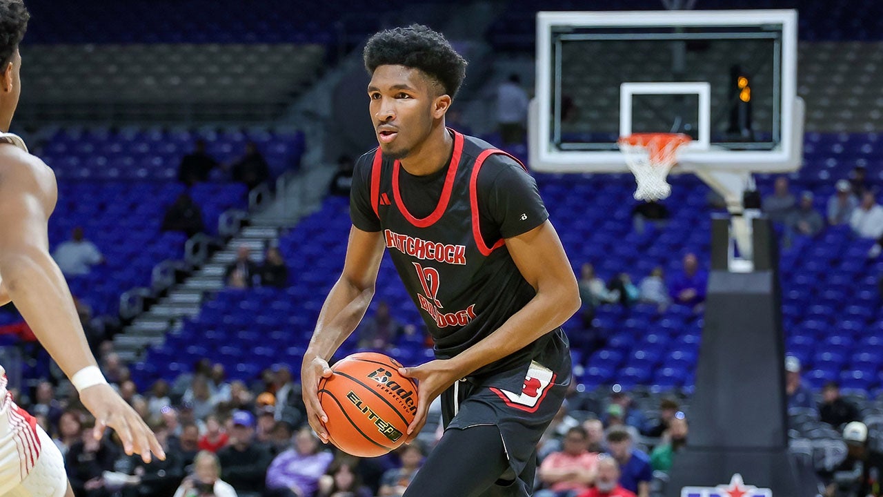High school basketball rankings: Two-time defending Texas state champion Hitchcock headlines Preseason Small Town Top 25