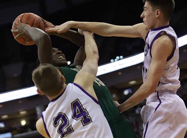 Akron St. Vincent-St. Mary senior Lunden McDay has committed to Ohio University.