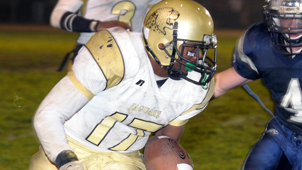 High school football: Former NFL running back C.J. Anderson takes over California program