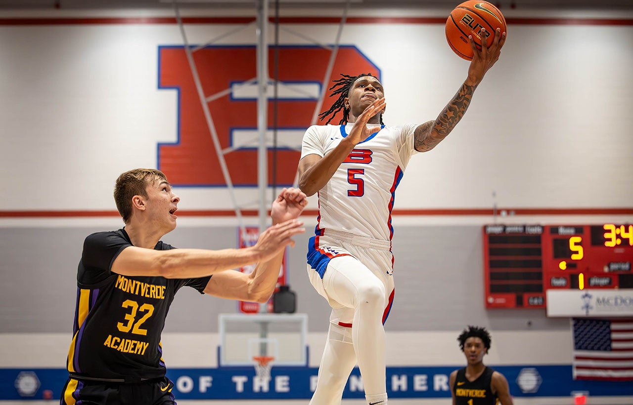 CITY OF PALMS: Bartlett upsets Petersburg