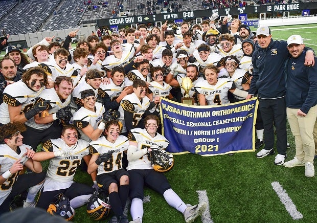 Cedar Grove celebrates its New Jersey North I title.