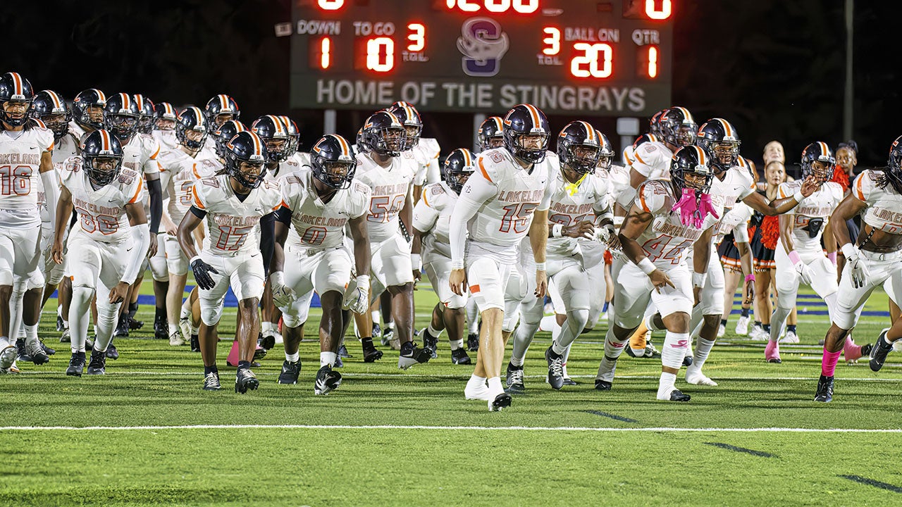 MaxPreps Top 25 high school football scores: No. 6 North Shore beats No. 20 Atascocita 49-21 to advance to 6A Division 1 semifinals