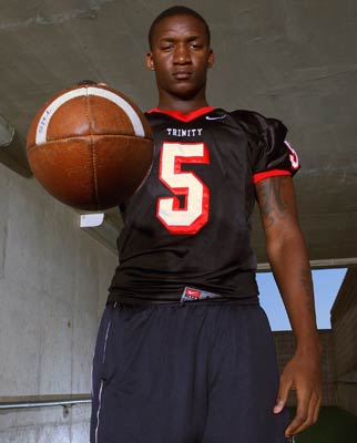 Linebacker Brian Nance was a U.S. Air Force Junior
All-American last year.