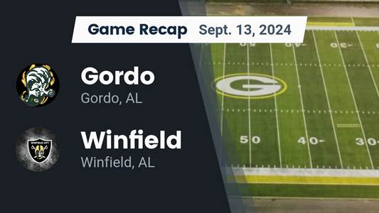 Football Recap: Winfield Extends Road Winning Streak to Nine
