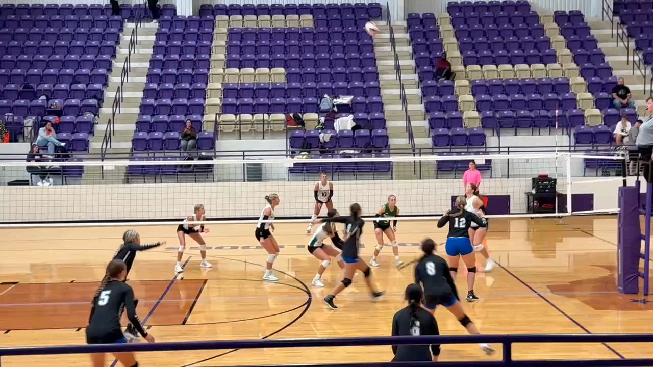 Volleyball Recap: Scurry-Rosser Snags 17th  Win in Last 20 Games