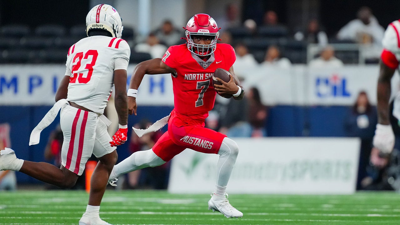 North Shore 10, No. 19 Duncanville 7