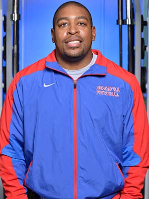 Head coach Elijah Brooks