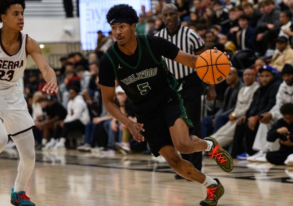 BASKETBALL: Crowe ends with 4,718 points