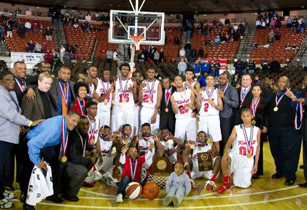 Kimball celebrates its second-straight Class 4A state title after beating Yates.