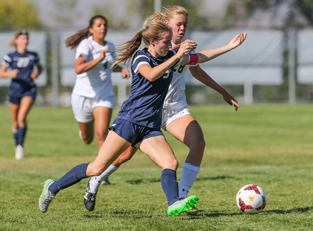 Holly Daugirda, Skyline