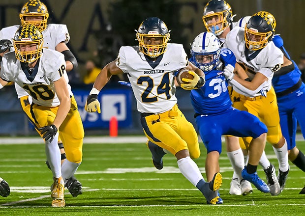 MaxPreps Ohio Player of the Year Jordan Marshall breaks into the open field during a playoff win over St. Xavier. (Photo: Michael Noyes)