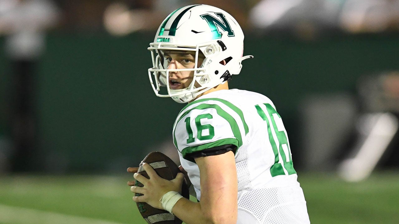 High school football: Video, 2021 junior highlights for Arch Manning