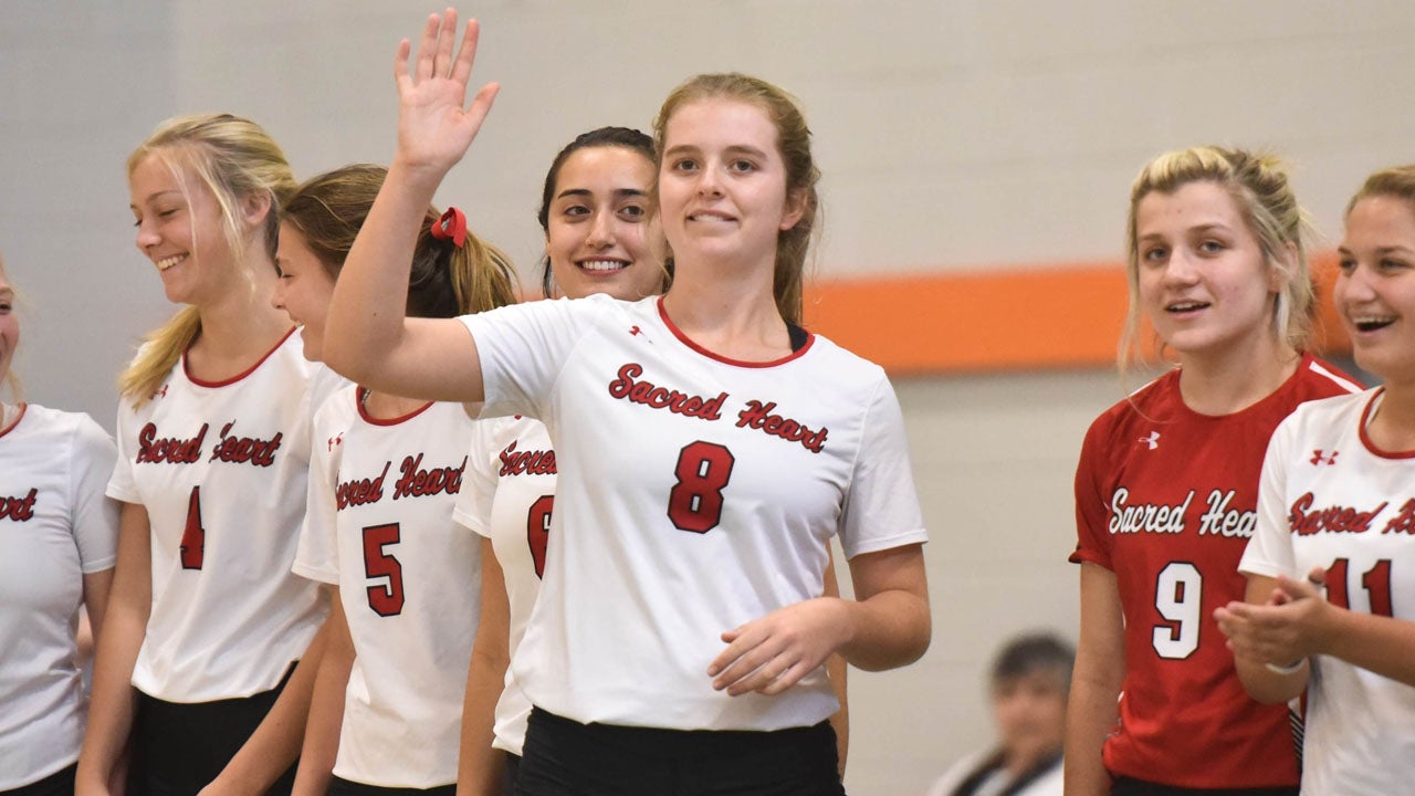 May Manning adds own title to one of America's most famous sports families