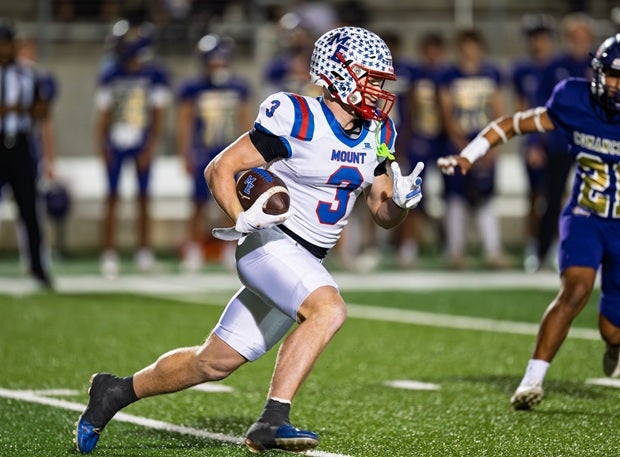 Mt. Enterprise senior Kaegan Ash broke the all-time Texas career rushing record held by Ken Hall of Sugar Land in Friday's state semifinal loss. (PHOTO: Rafael Lopez)