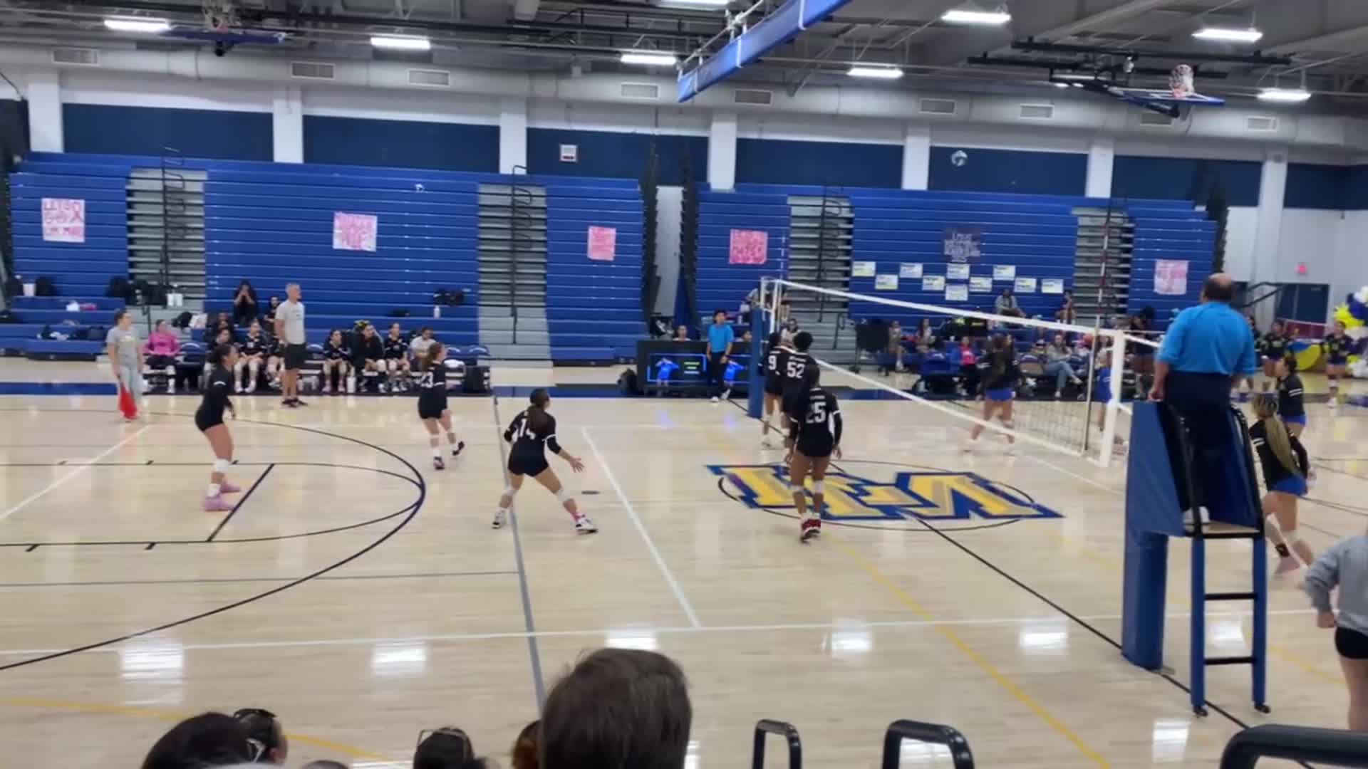 Volleyball Recap: Warren Beats La Mirada for Their Third Straigh