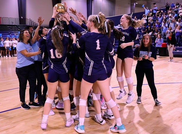 No. 19 Pope celebrates it Georgia AAAAAA state title after a five-set battle over Sequoyah on Saturday. (Photo: Ed Turlington)