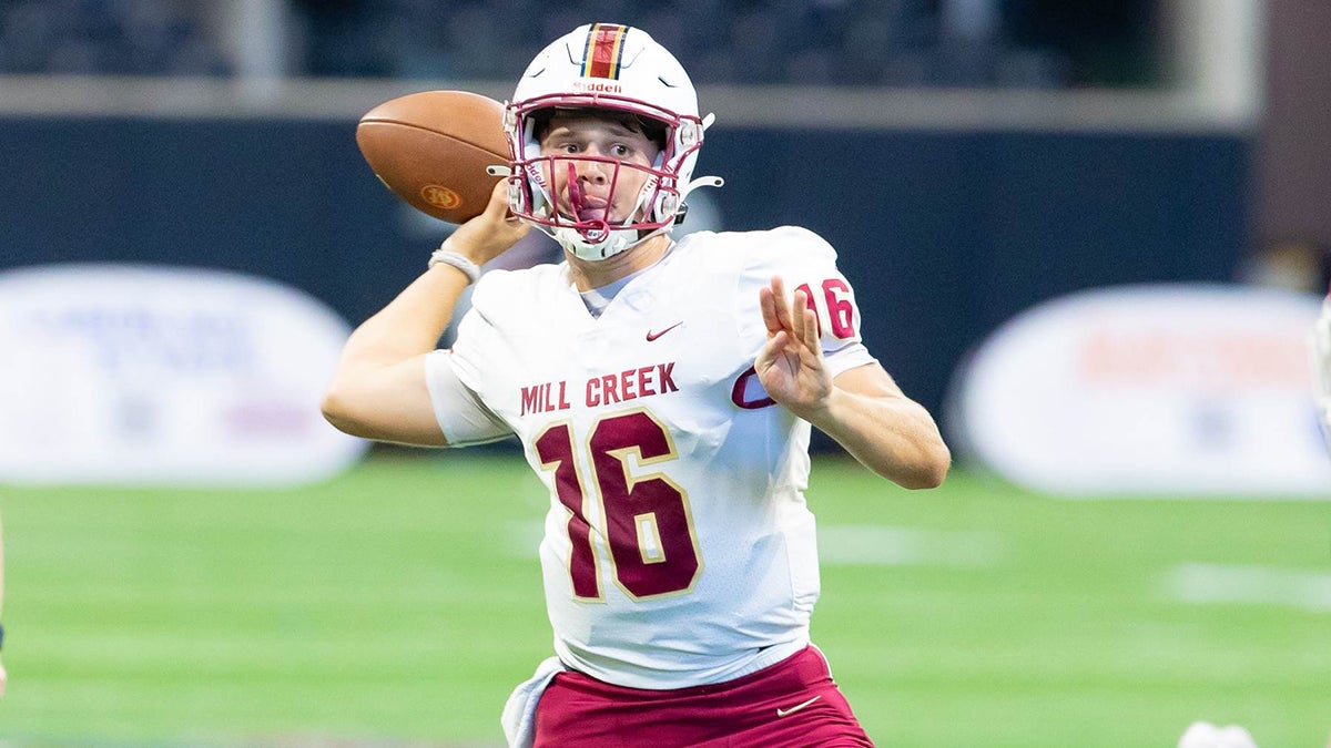 Hector Gonzalez of Rabun Gap-Nacoochee is the Georgia High School Football Player of the Week