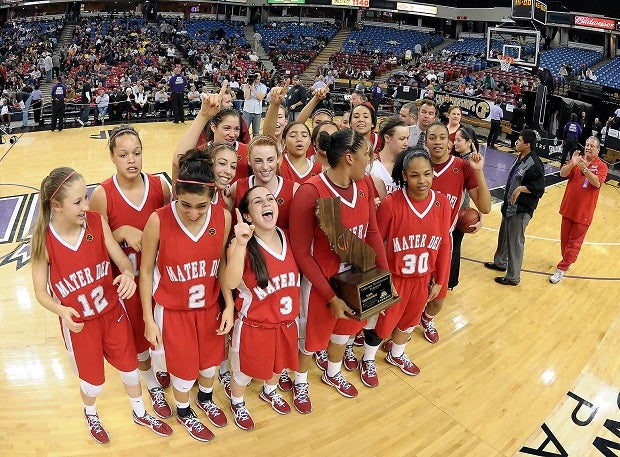 The 2011 Mater Dei team featured Kaleena Mosqueda-Lewis, the two-time Gatorade State Player of the Year, who went on to an All-American career at UConn before joining the WNBA.