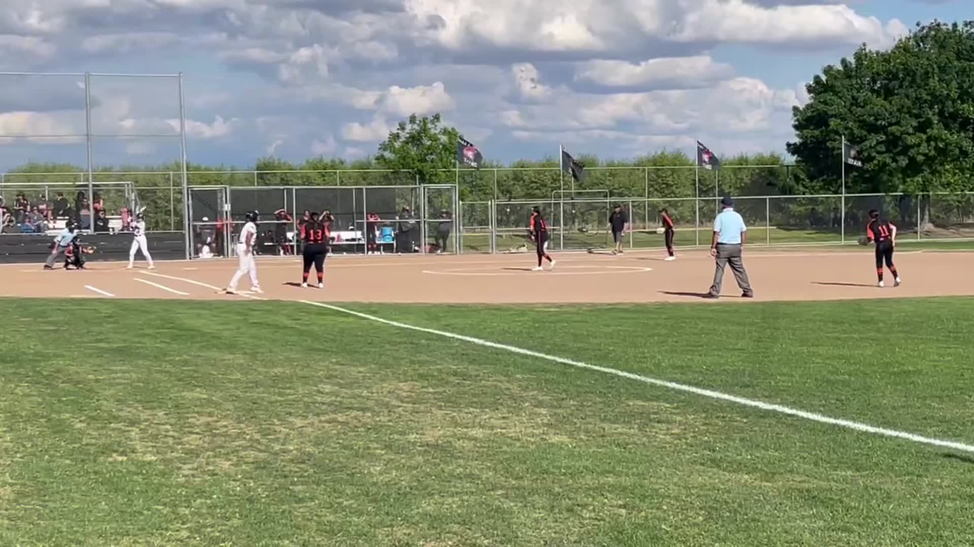 Softball Recap: Chavez wins going away against Kennedy