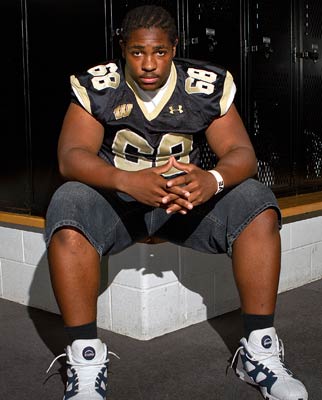 Deyshawn Bond is a leader on the offensive line.