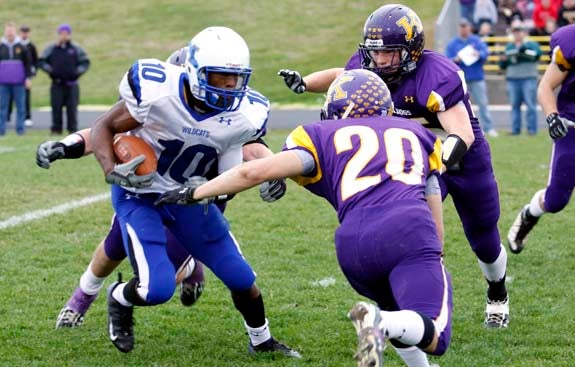Terry Scott and the Harrisonville offense found the going tough against a very good Kearney defense in a 41-0 loss to the Bulldogs.