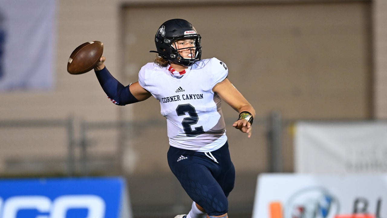 National Player of the Year candidate Jaxson Dart breaks Utah single-season passing touchdown record