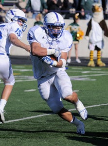 Junior Conor Hundley scored on
a 15-yard run for St. Xavier.