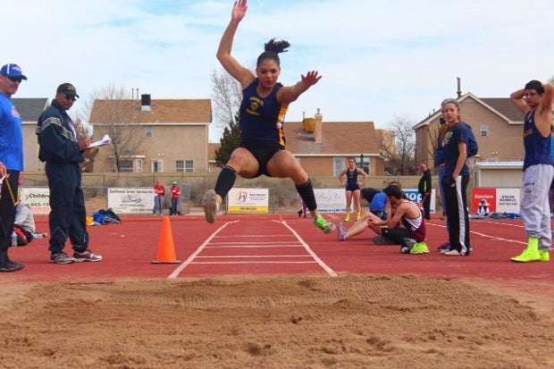 Akeisha Ayanniyi, Santa Fe