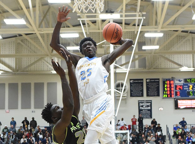 Huntington Prep's Keyshawn Bryant had a game-high 19 points in a 91-60 win over Wayne.