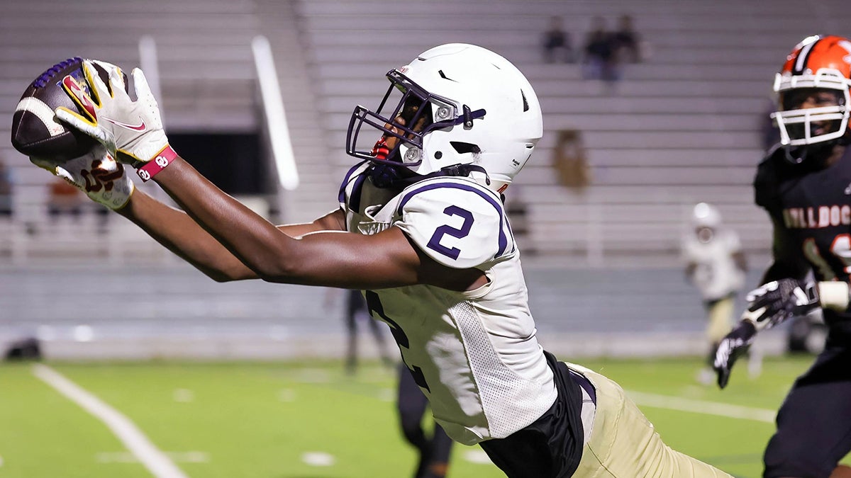 High school football: Terrell Brant of Florida tops national receiving yardage leaderboard