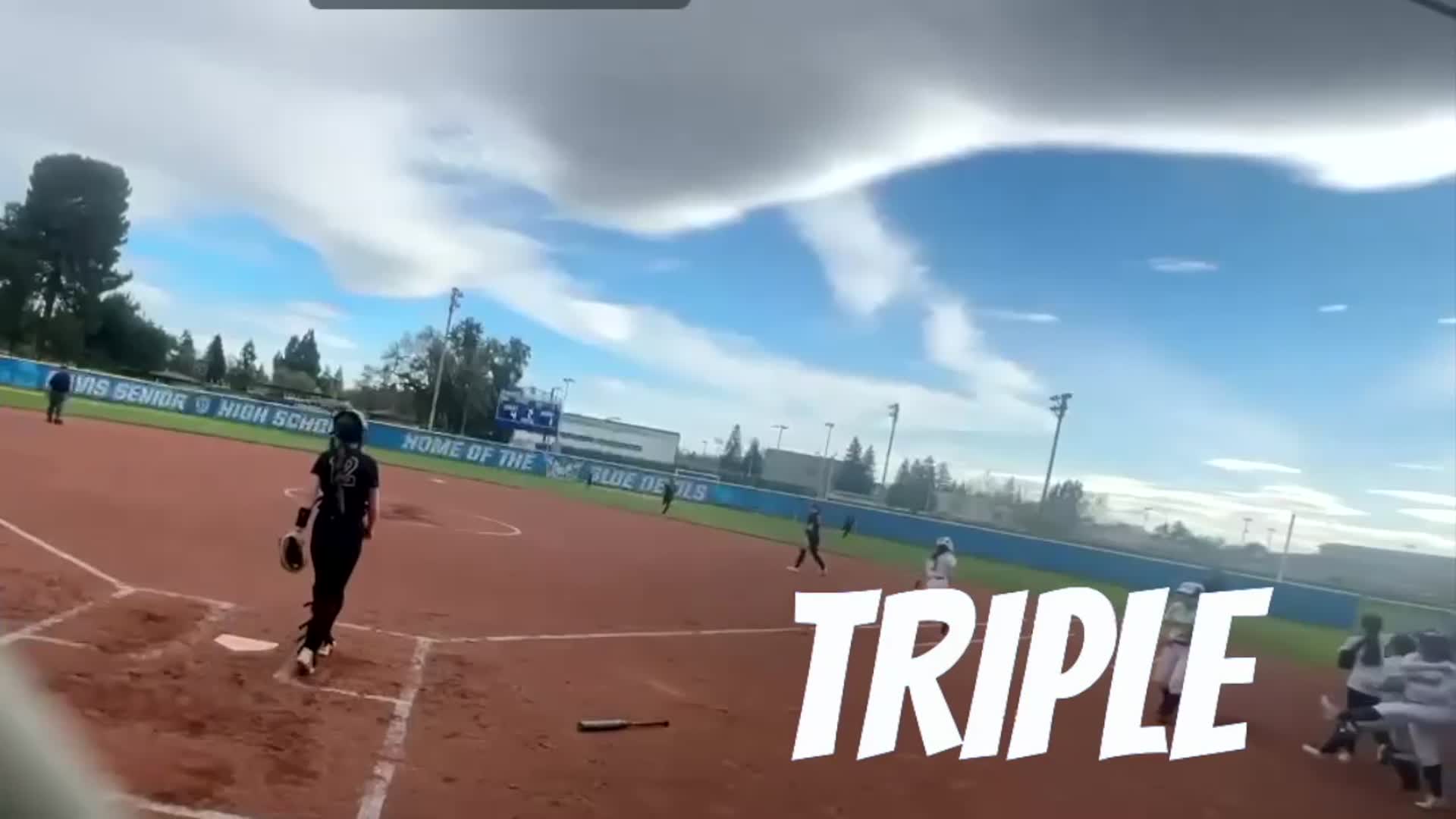 Softball Game Preview: Davis Sr. Blue Devils vs. Del Oro Golden Eagles