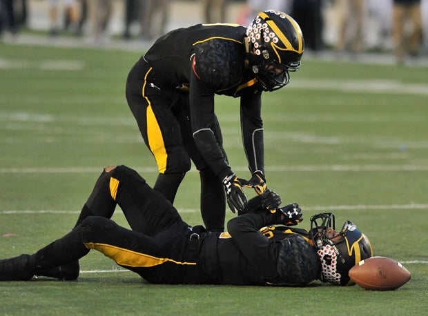 Is your coaching staff prepared for what happens when you have an injured player? Use your scrimmage to practice the substitutions.