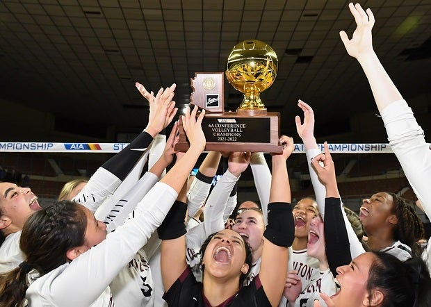 Hamilton players celebrate their Arizona 6A title win over O'Connor over the weekend.