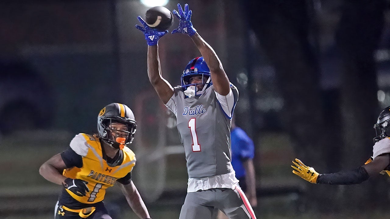 FOOTBALL: Media composite top 25 rankings