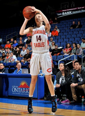 Natalie Valenzuela, Chaminade