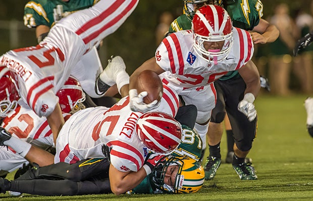 Mater Dei won a thriller against Westlake to remain at No. 6.