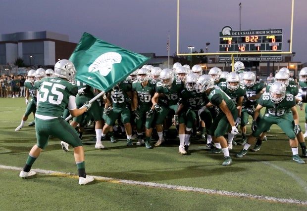 De La Salle prepares to take the field two weeks ago against St. John's.