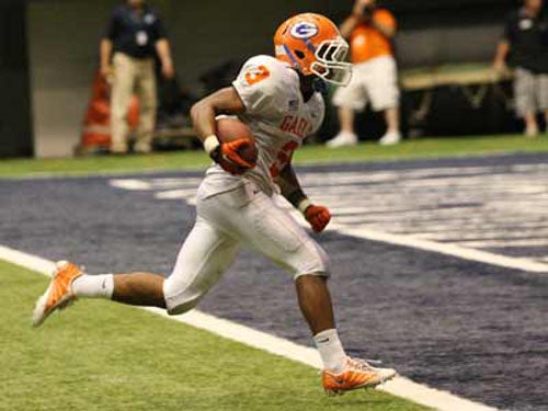 Powell was the most productive player on the field with 29 rushes for 199 yards and this 7-yard TD run.