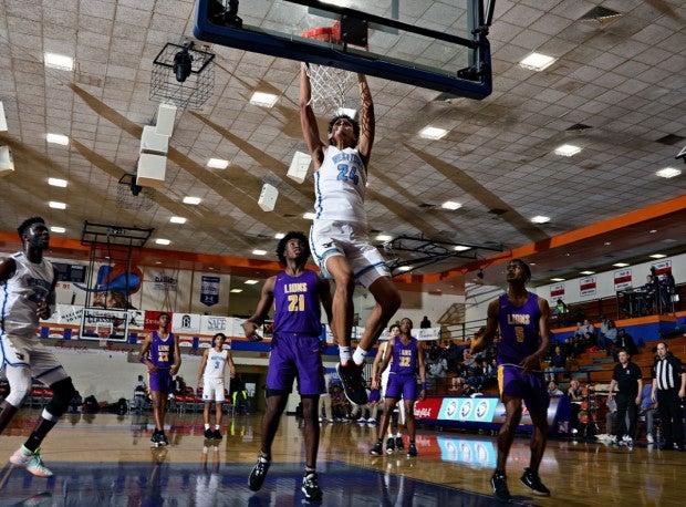 Dereck Lively II throwing down a dunk during his sophomore year at Westtown.